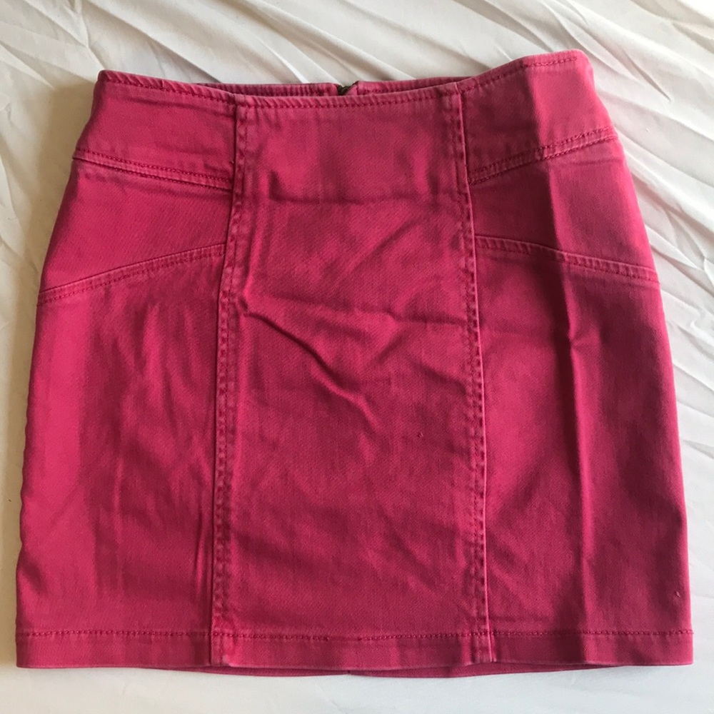 PacSun magenta mini